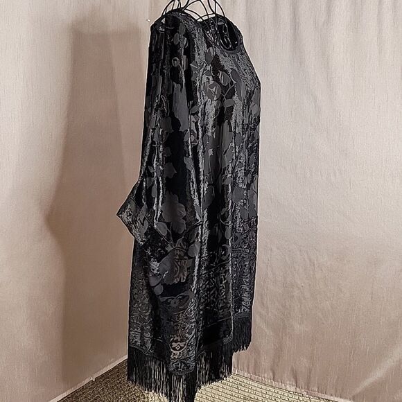 BASICALLY ME Black Fringed Semi‎ Sheer Velveteen Oversized Blouse S/M - Picture 5 of 9